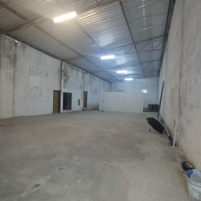 GALPAO EM BARRA DE JANGADA